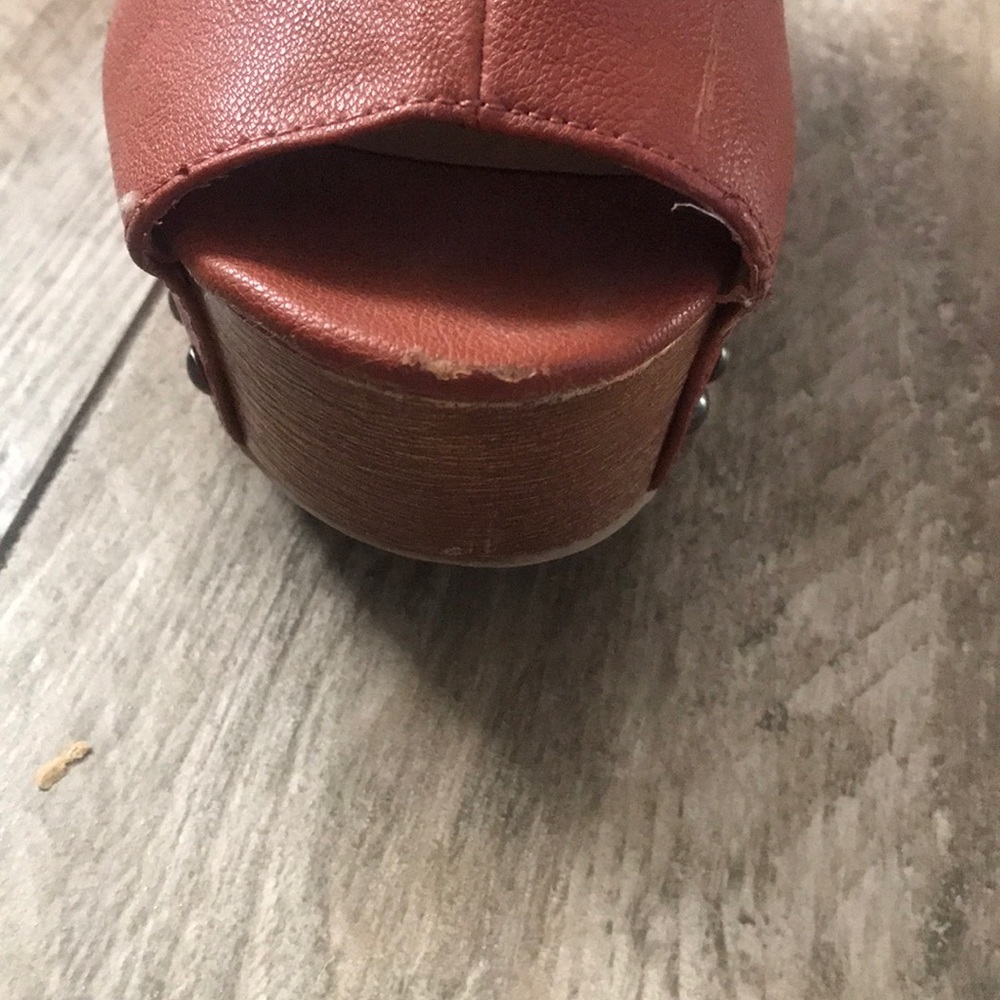 Rust colored wedges - Picture 6 of 7